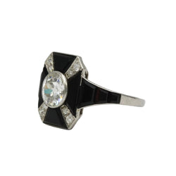 Bague Cocktail en platine, onyx et diamants - Castafiore
