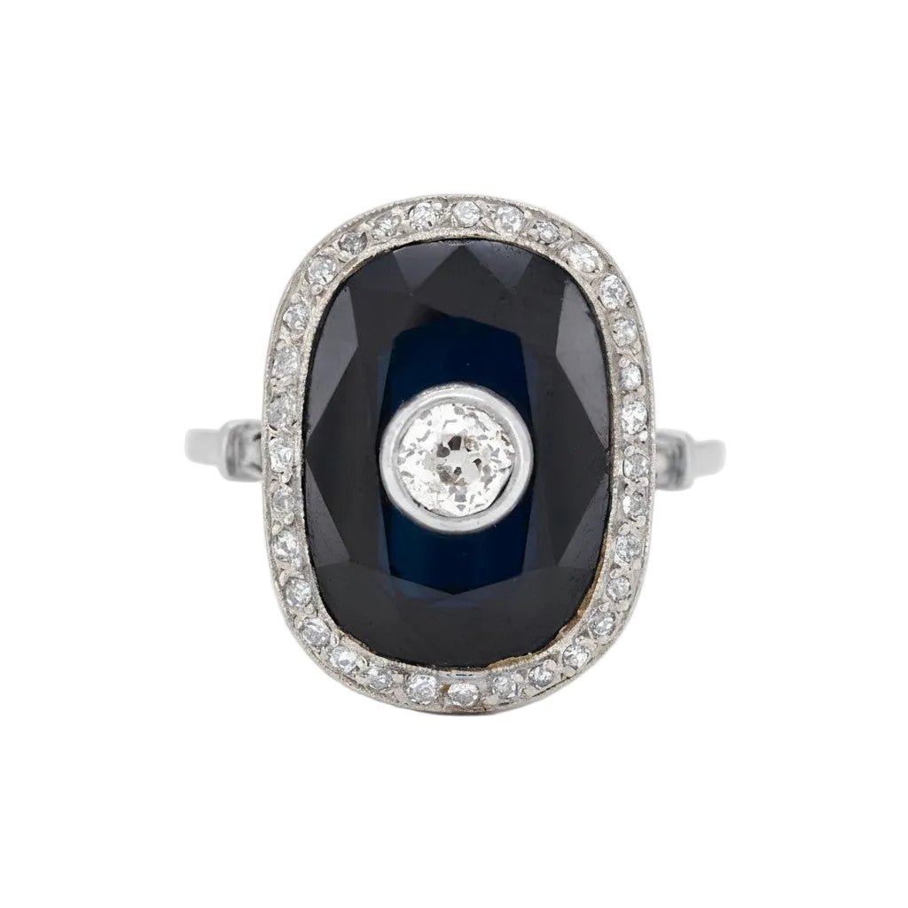 Bague Cocktail en platine, saphir et diamants - Castafiore