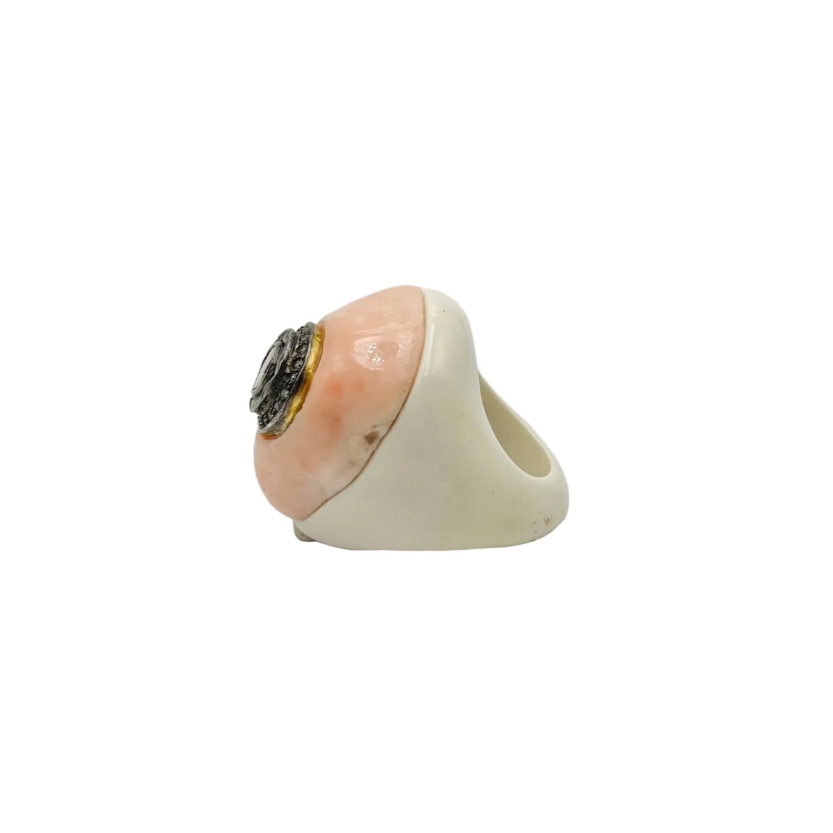 Bague Cocktail en résine, corail et diamants - Castafiore