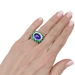 Bague Cocktail POIRAY "Cabaret" en or blanc, iolite et émeraudes - Castafiore