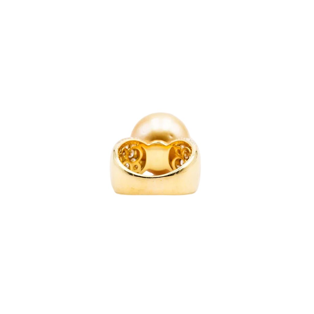 Bague Cocktail TASAKI en or jaune, perle et diamants - Castafiore
