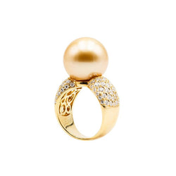 Bague Cocktail TASAKI en or jaune, perle et diamants - Castafiore