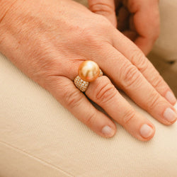 Bague Cocktail TASAKI en or jaune, perle et diamants