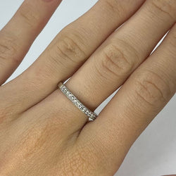 Bague Demi - alliance en or blanc et diamants - Castafiore