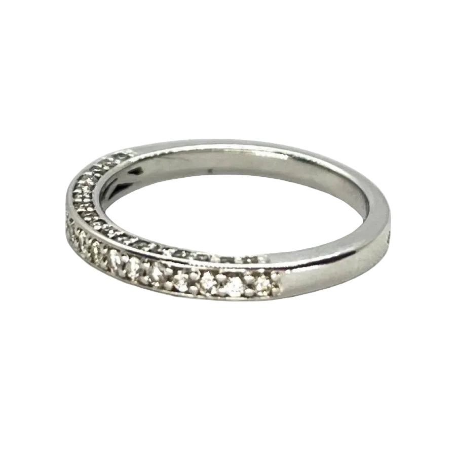 Bague Demi - alliance en or blanc et diamants - Castafiore