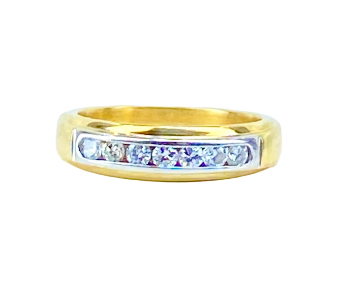 Bague Demi - Alliance en or jaune et diamants - Castafiore