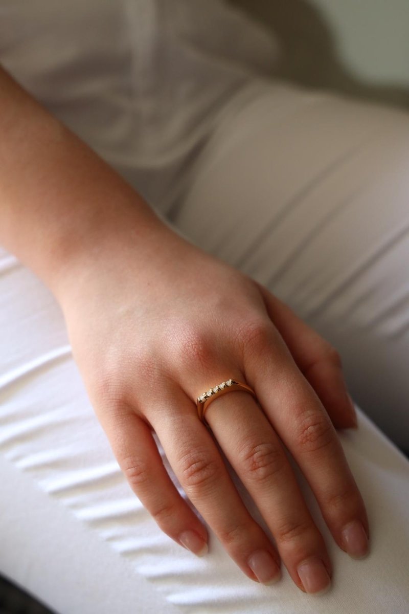 Bague Demi alliance Or jaune Diamant - Castafiore