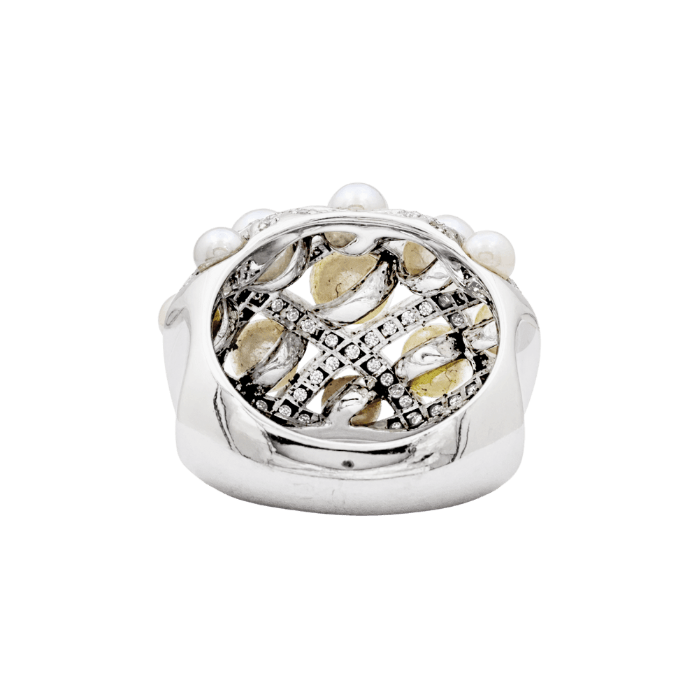 Bague Dôme CHANEL "Baroque" en or blanc, perles et diamants - Castafiore
