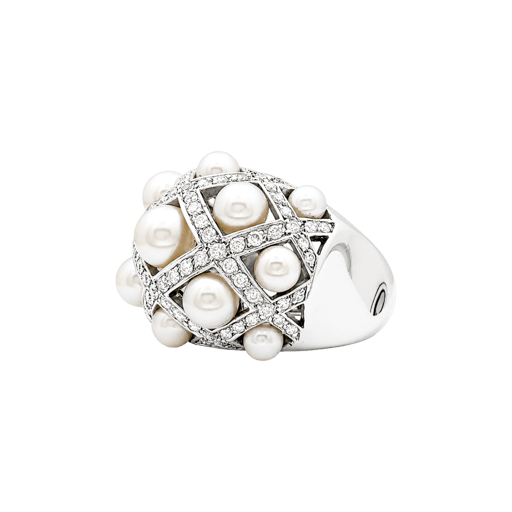 Bague Dôme CHANEL "Baroque" en or blanc, perles et diamants - Castafiore