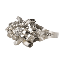 Bague Dôme en or blanc et diamants - Castafiore