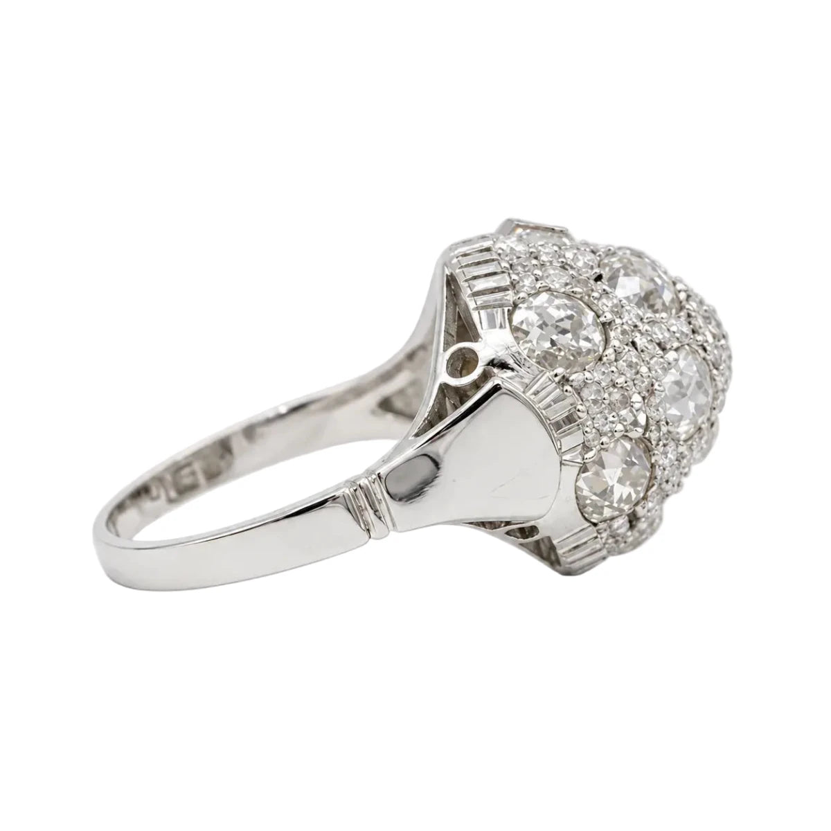 Bague Dôme en or blanc, platine et diamants - Castafiore