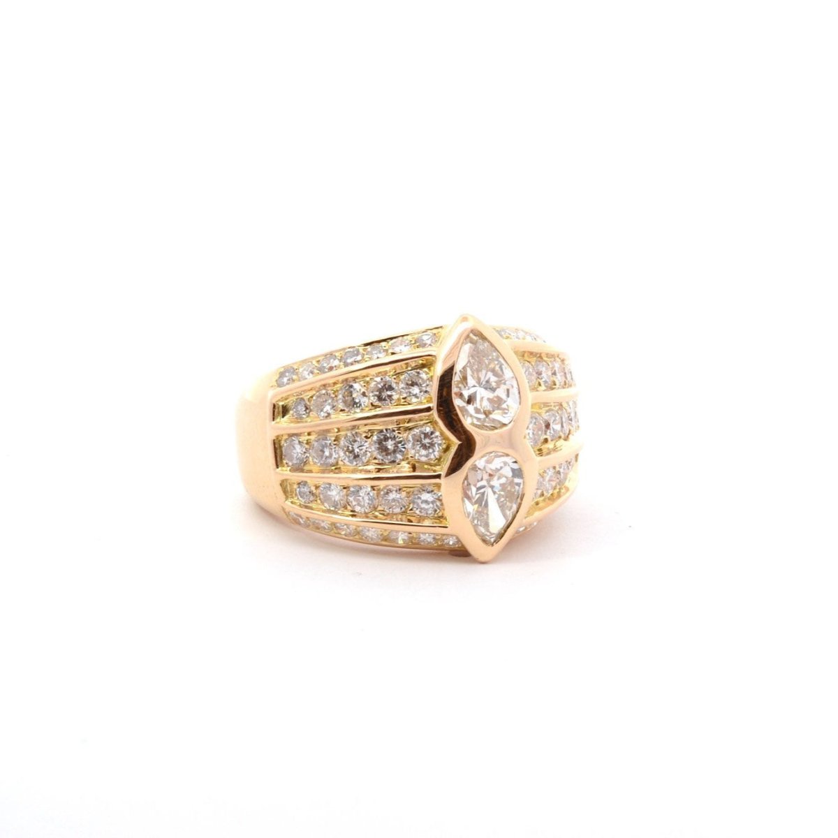 Bague Dôme en or jaune et diamants - Castafiore