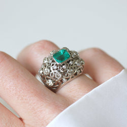 Bague Dôme en platine, émeraude et diamants - Castafiore