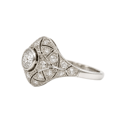 Bague Dôme en platine et diamants - Castafiore