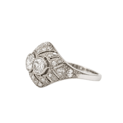 Bague Dôme en platine et diamants - Castafiore