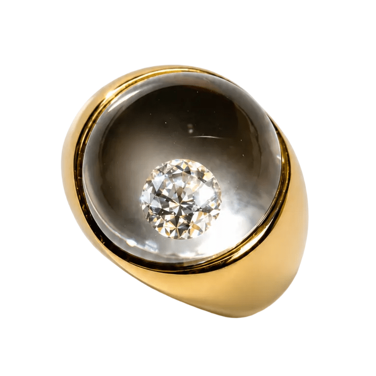 Bague Dôme MAUBOUSSIN Loupe en or jaune, cristal de roche et diamant