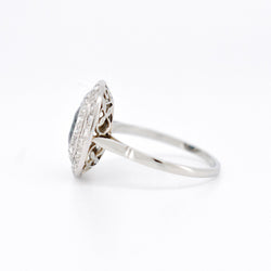 Bague Double Halo, Art Déco, Or 18 Carats, Saphir et Diamants - Castafiore