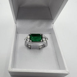 Bague ÉMERAUDE 2,40 ct et diamants en or blanc - Castafiore