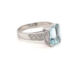 Bague en or avec aigue - marine et diamant de 2,5 carats - Castafiore