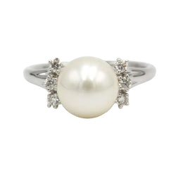 Bague en or blanc, diamants et perle - Castafiore