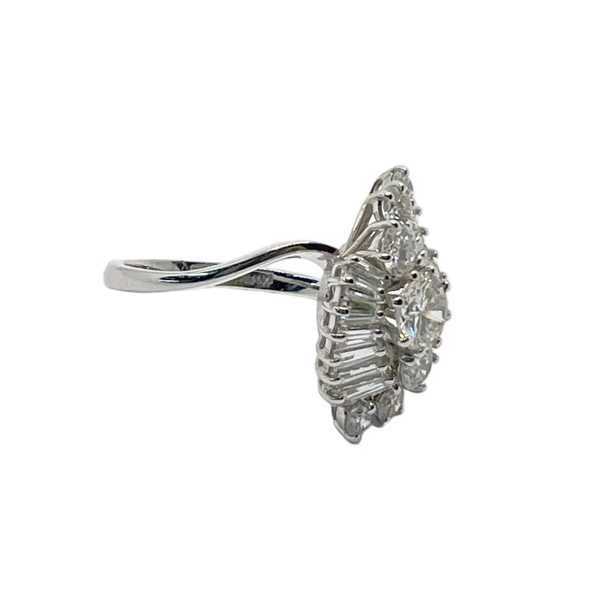 Bague en or blanc et diamants - Castafiore