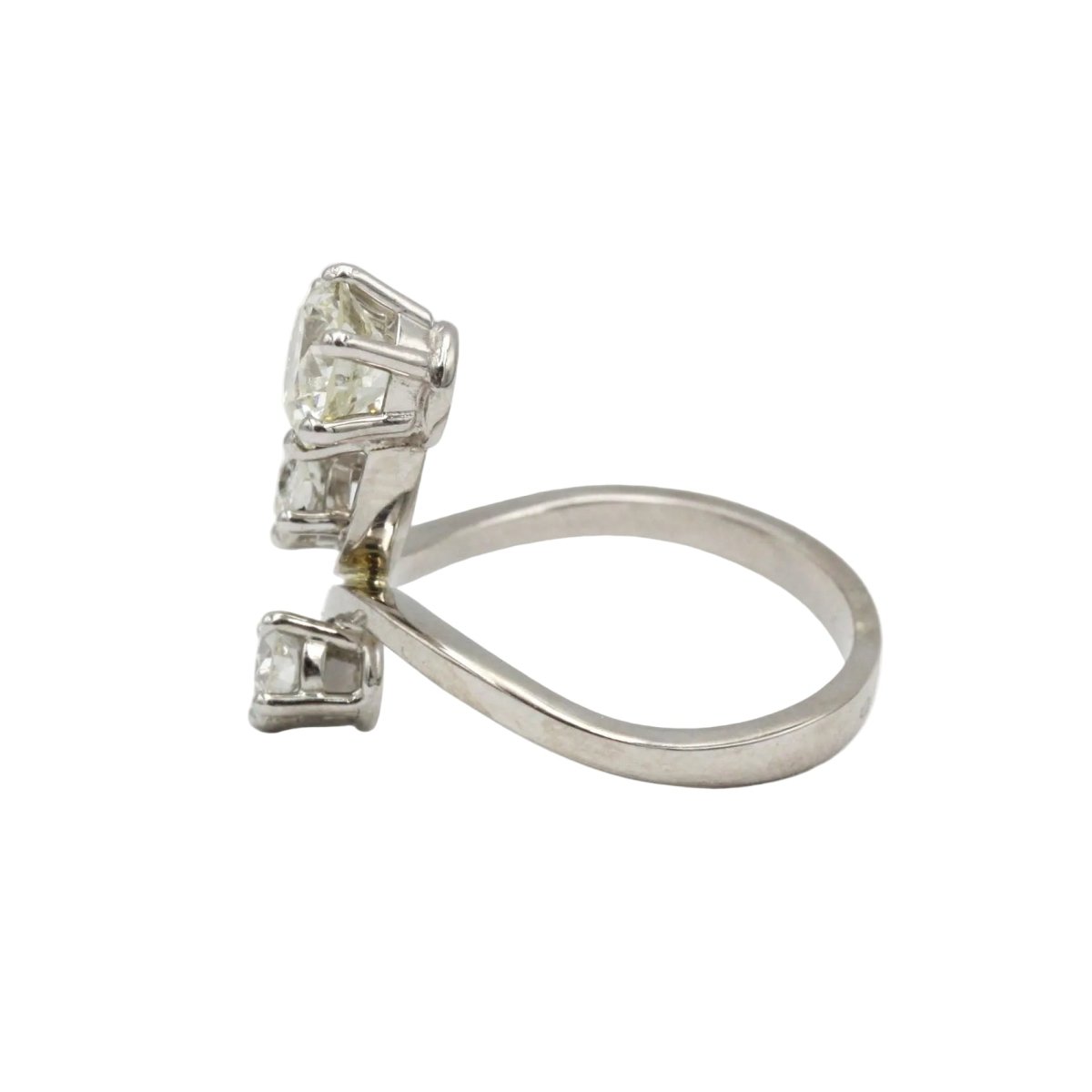 Bague en or blanc et diamants - Castafiore