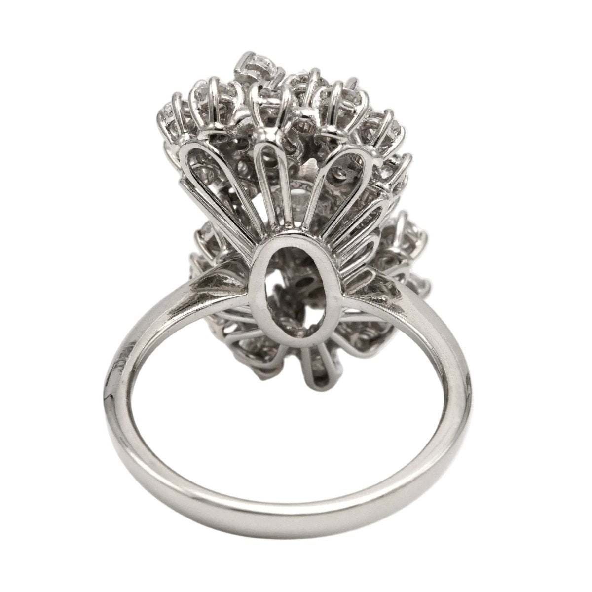 Bague en or blanc et diamants - Castafiore