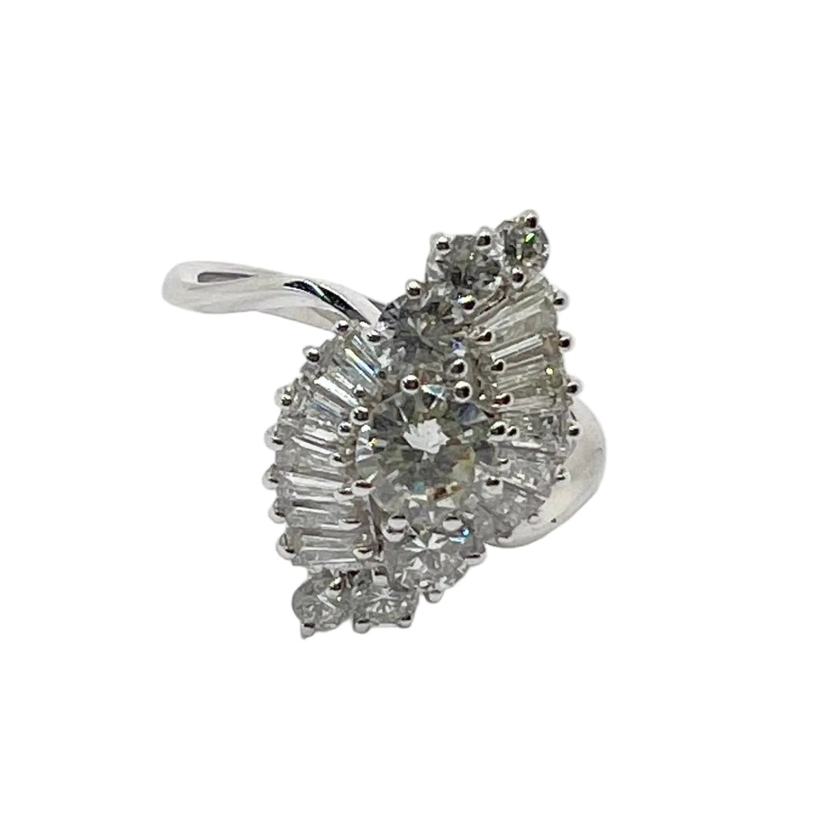 Bague en or blanc et diamants - Castafiore