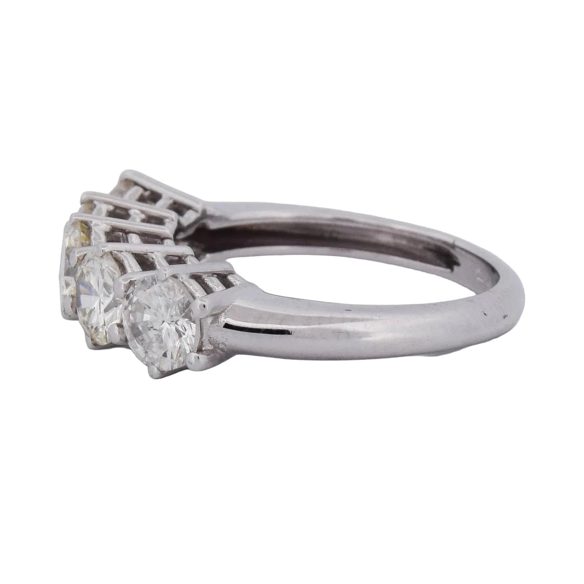 Bague en or blanc et diamants - Castafiore