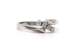 Bague en or blanc et diamants - Castafiore