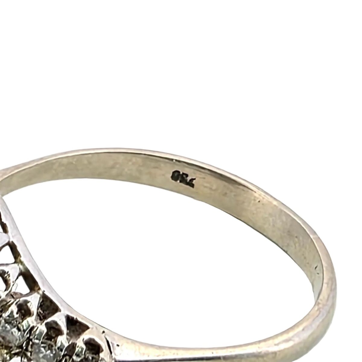 Bague en or blanc et diamants - Castafiore