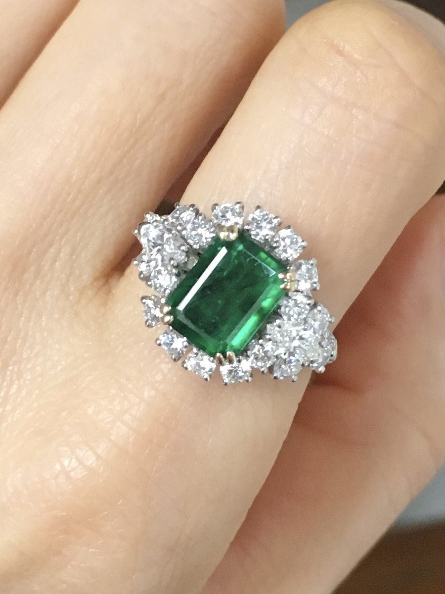 Bague en or blanc, or jaune, émeraude et diamants - Castafiore