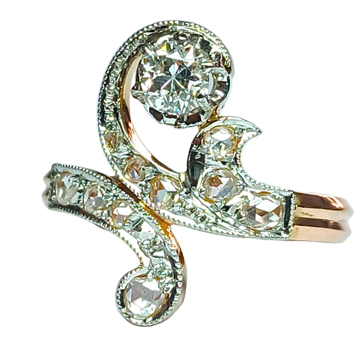 Bague en or blanc, or rose et diamants - Castafiore