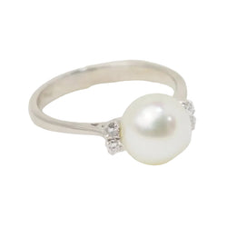 Bague en or blanc, perle de culture et diamants - Castafiore