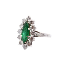 Bague en or blanc, platine, émeraude, et diamants - Castafiore