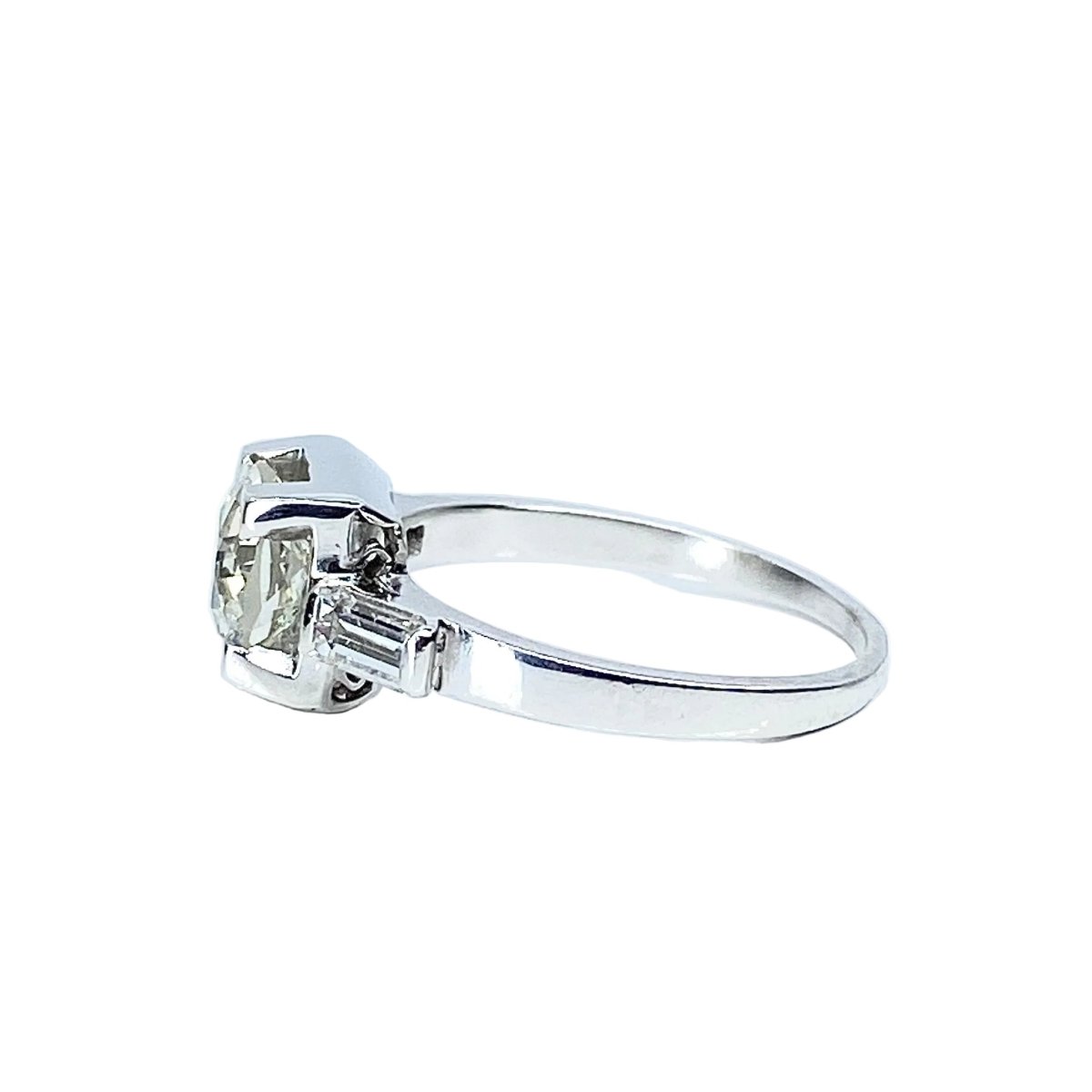 Bague en or blanc, platine et diamants - Castafiore