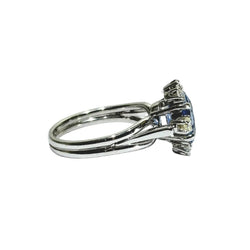 Bague en or blanc, saphir et diamants - Castafiore