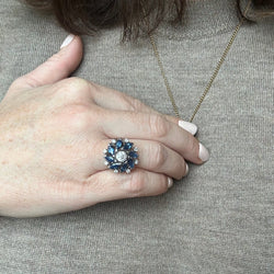 Bague en or blanc, saphirs et diamant - Castafiore