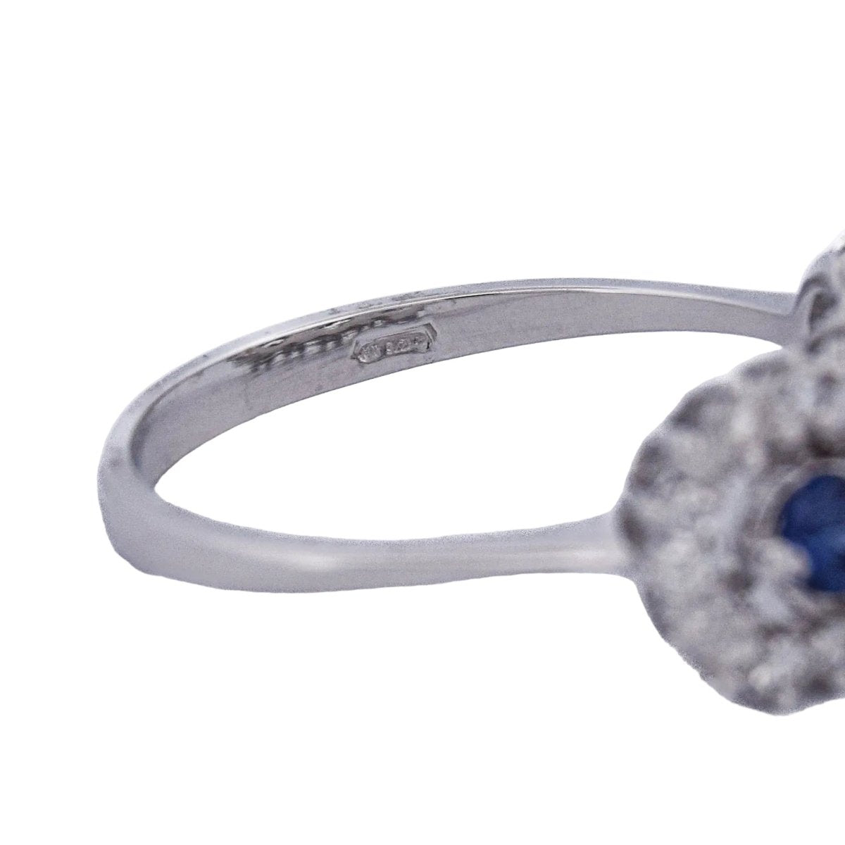Bague en or blanc, saphirs et diamants - Castafiore
