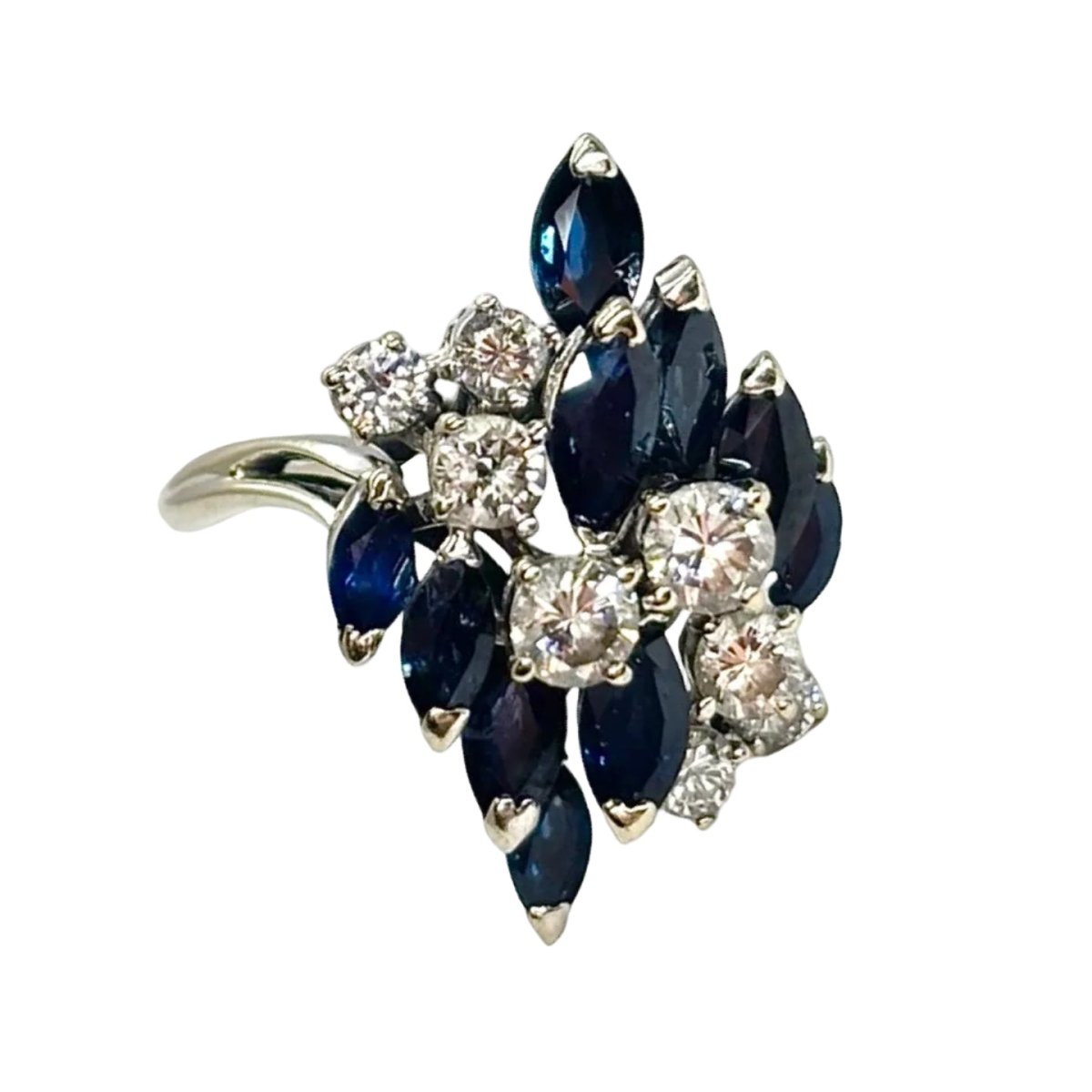 Bague en or blanc, saphirs, et diamants - Castafiore
