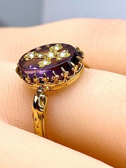 Bague en or jaune 18 carats avec croix en perles fines, vers 1880 - Castafiore