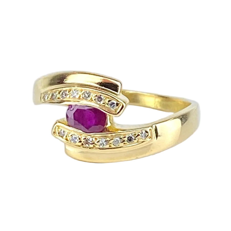 Bague en or jaune 18 carats, rubis et diamants - Castafiore