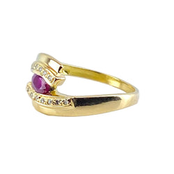 Bague en or jaune 18 carats, rubis et diamants - Castafiore