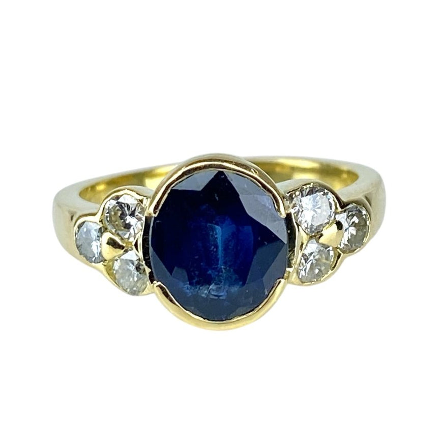 Bague en or jaune 18 carats, saphir et diamants - Castafiore