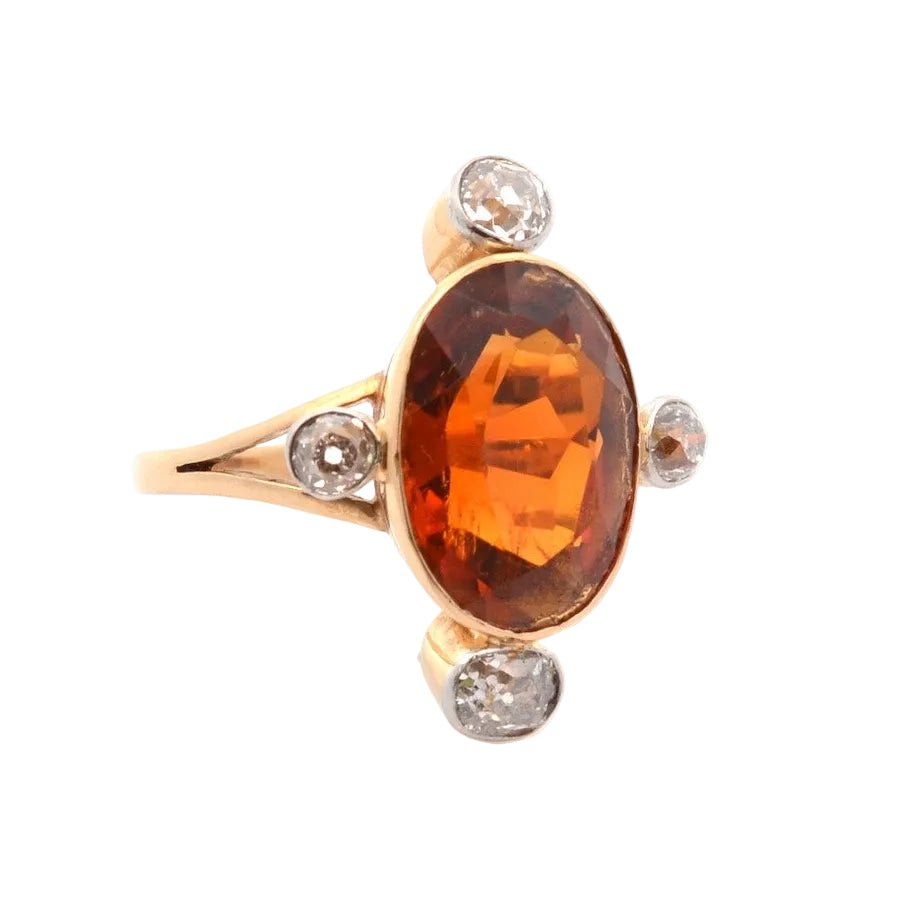 Bague en or jaune, citrine et diamants - Castafiore