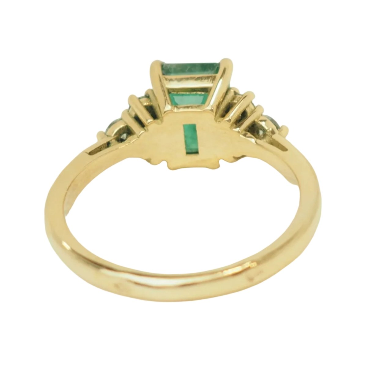 Bague en or jaune, émeraude et diamants - Castafiore