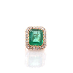 Bague en or jaune, émeraude et diamants - Castafiore