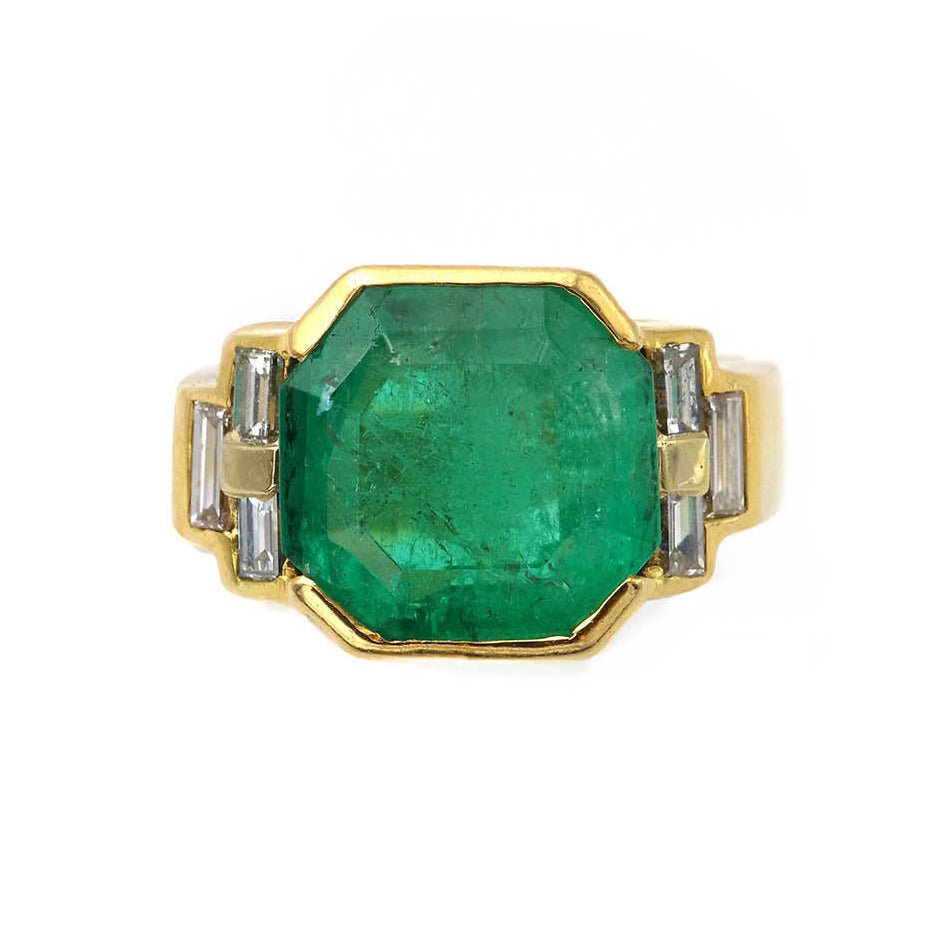 Bague en or jaune, émeraude et diamants - Castafiore