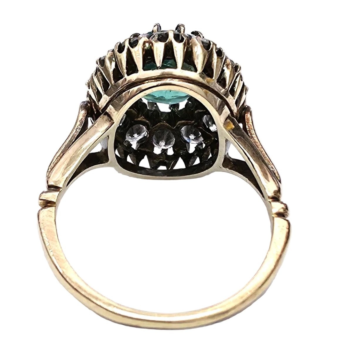 Bague en or jaune, émeraude et diamants - Castafiore