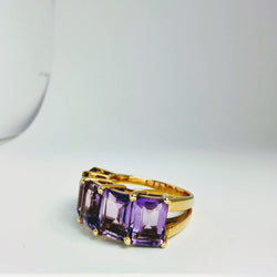 Bague en or jaune et améthystes - Castafiore
